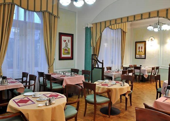 Hotel Ester Karlovy Vary Exterior foto
