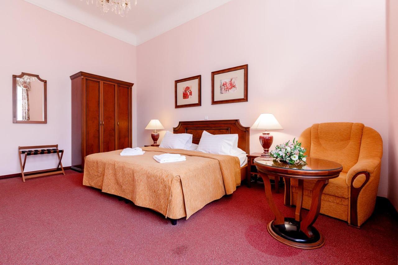 Hotel Ester Karlovy Vary Exterior foto