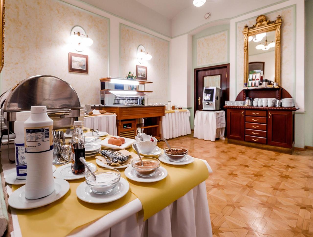 Hotel Ester Karlovy Vary Exterior foto