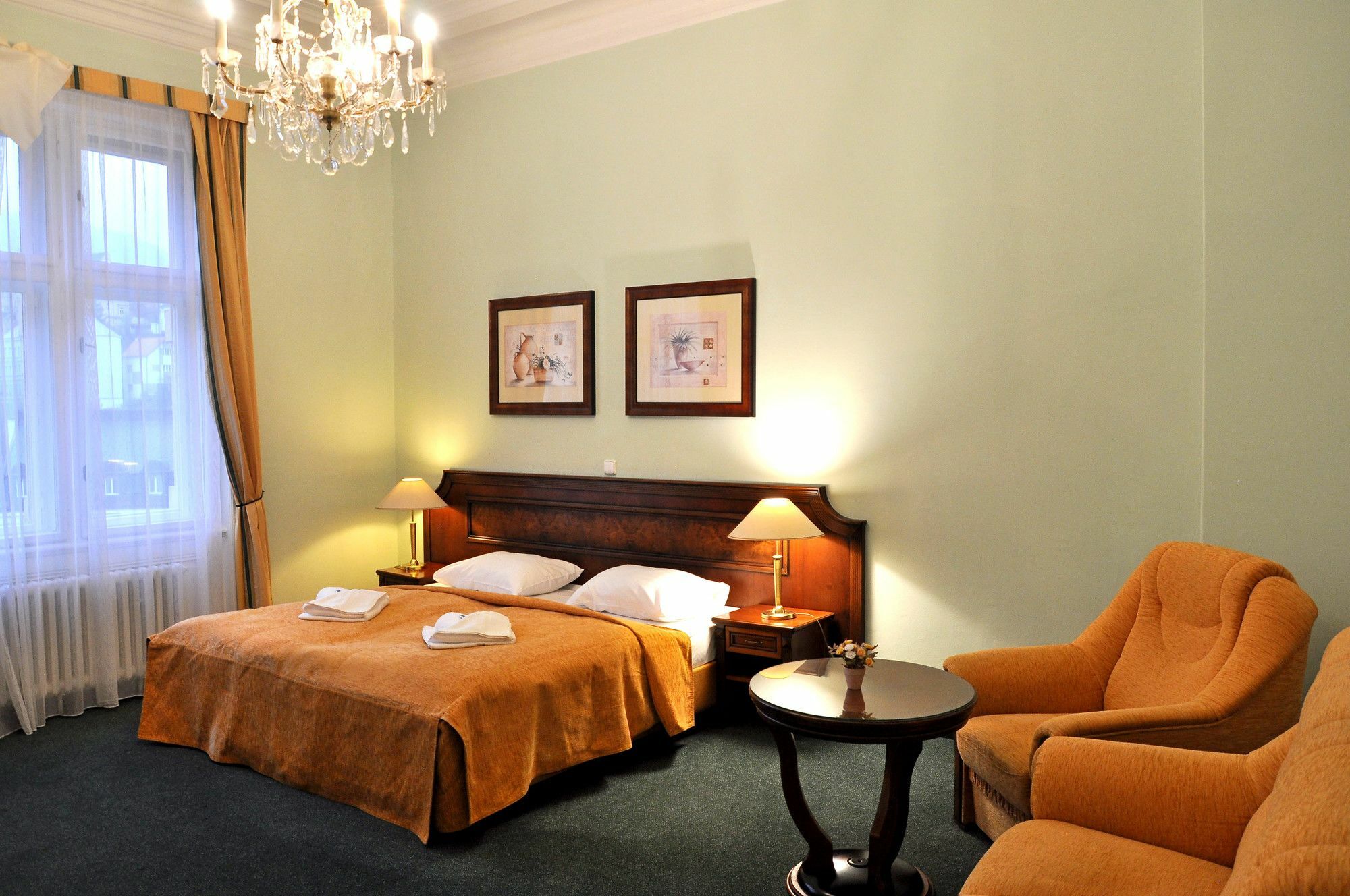 Hotel Ester Karlovy Vary Exterior foto